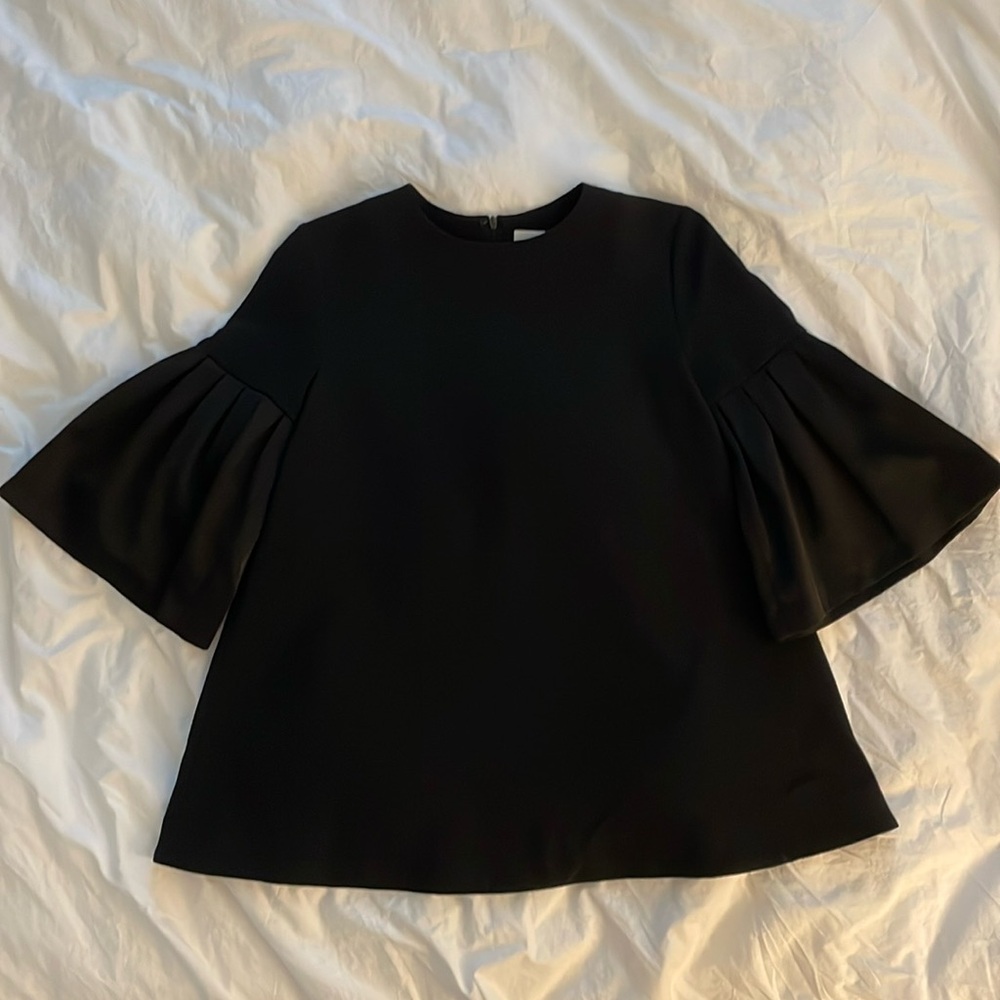 EDIT black top.